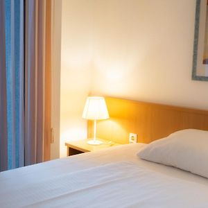 Habitación Estándar con 2 Camas Individuales